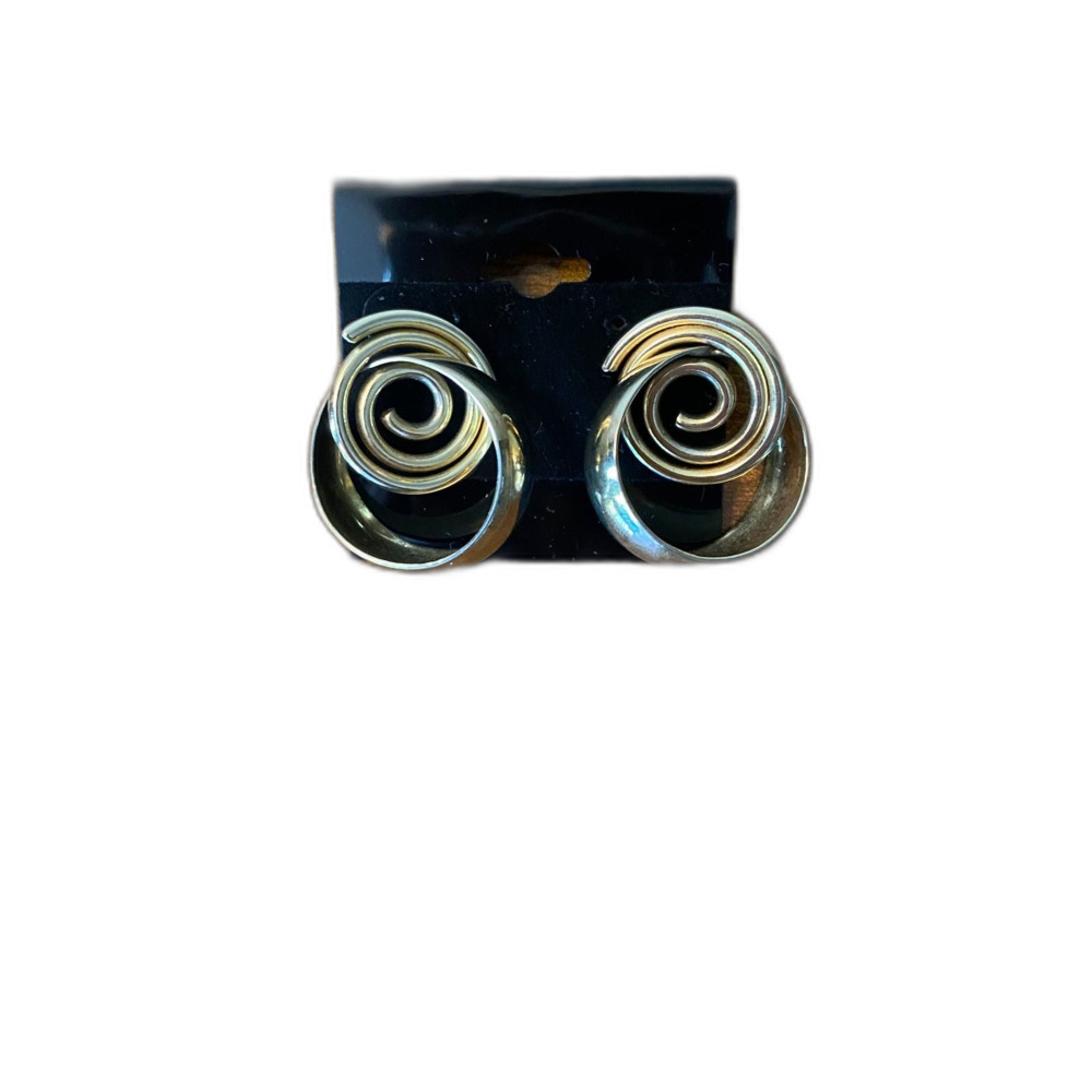 Vintage Swirl Gold Tone Earrings.